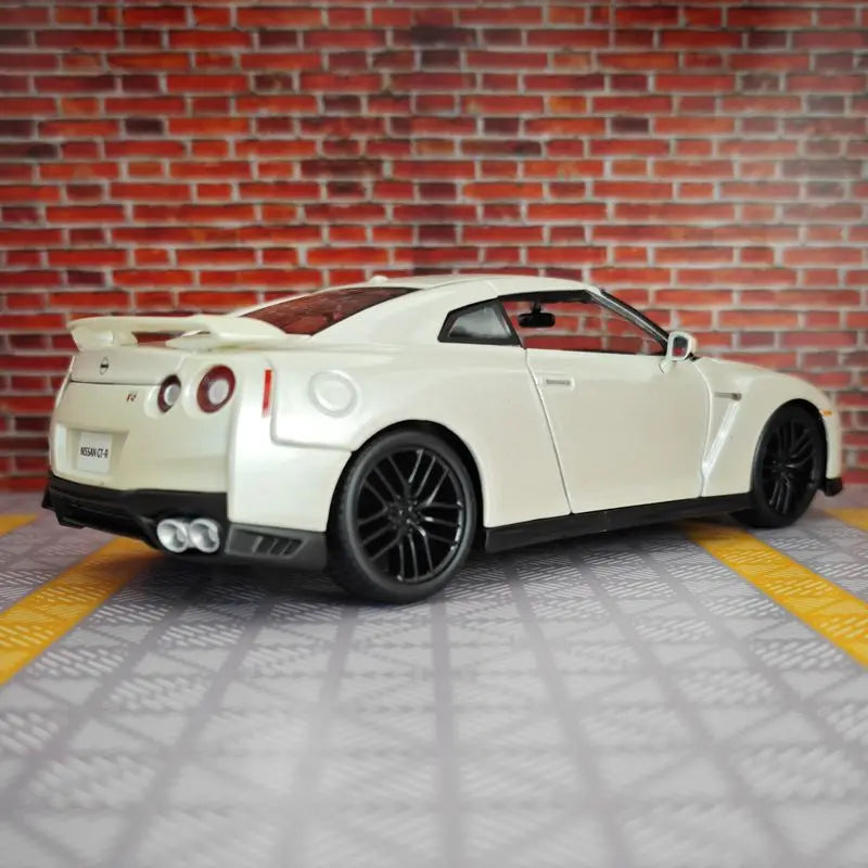 1:24 Nissan GTR 2017