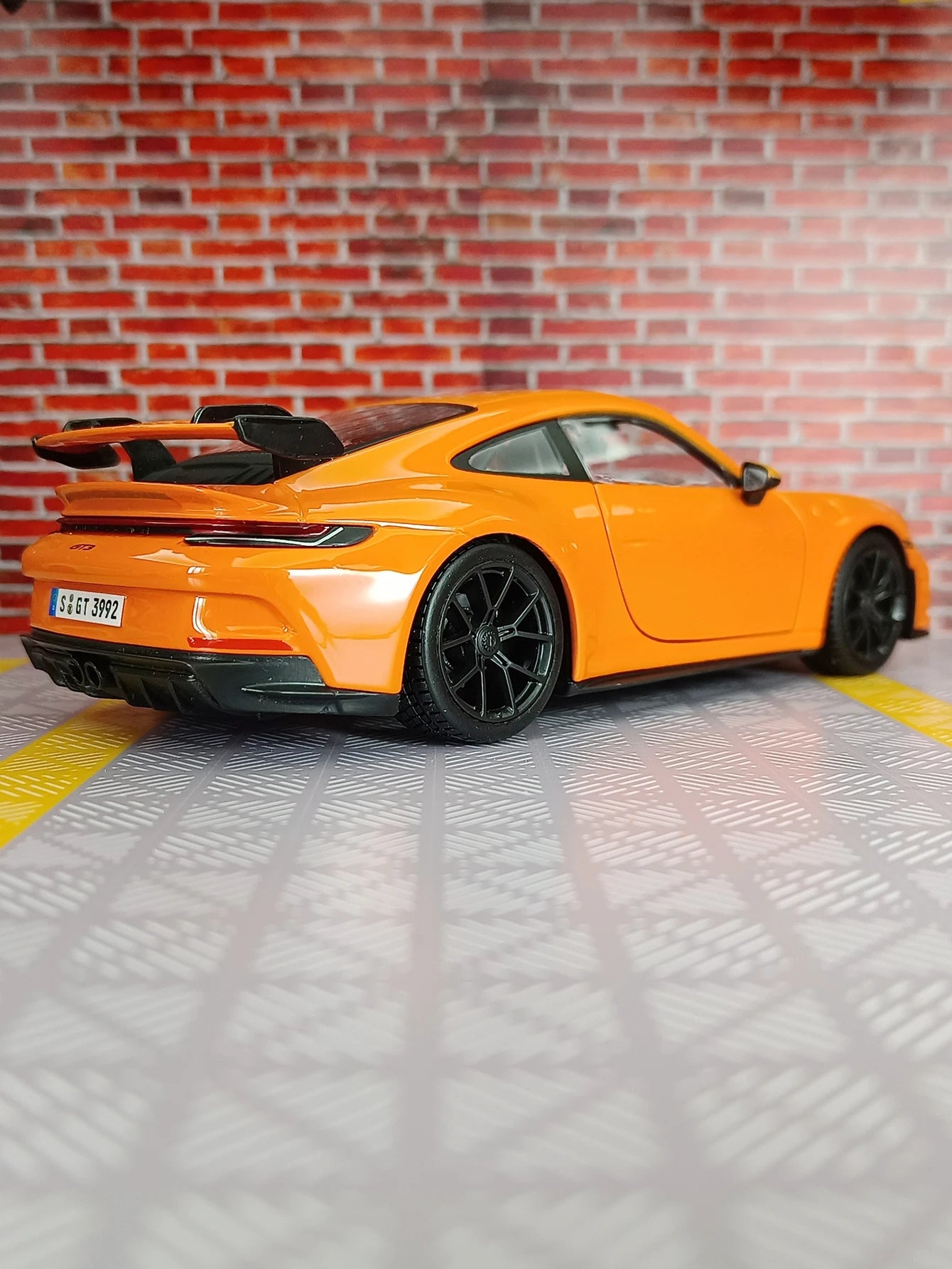 Porsche 911 GT3 1:24