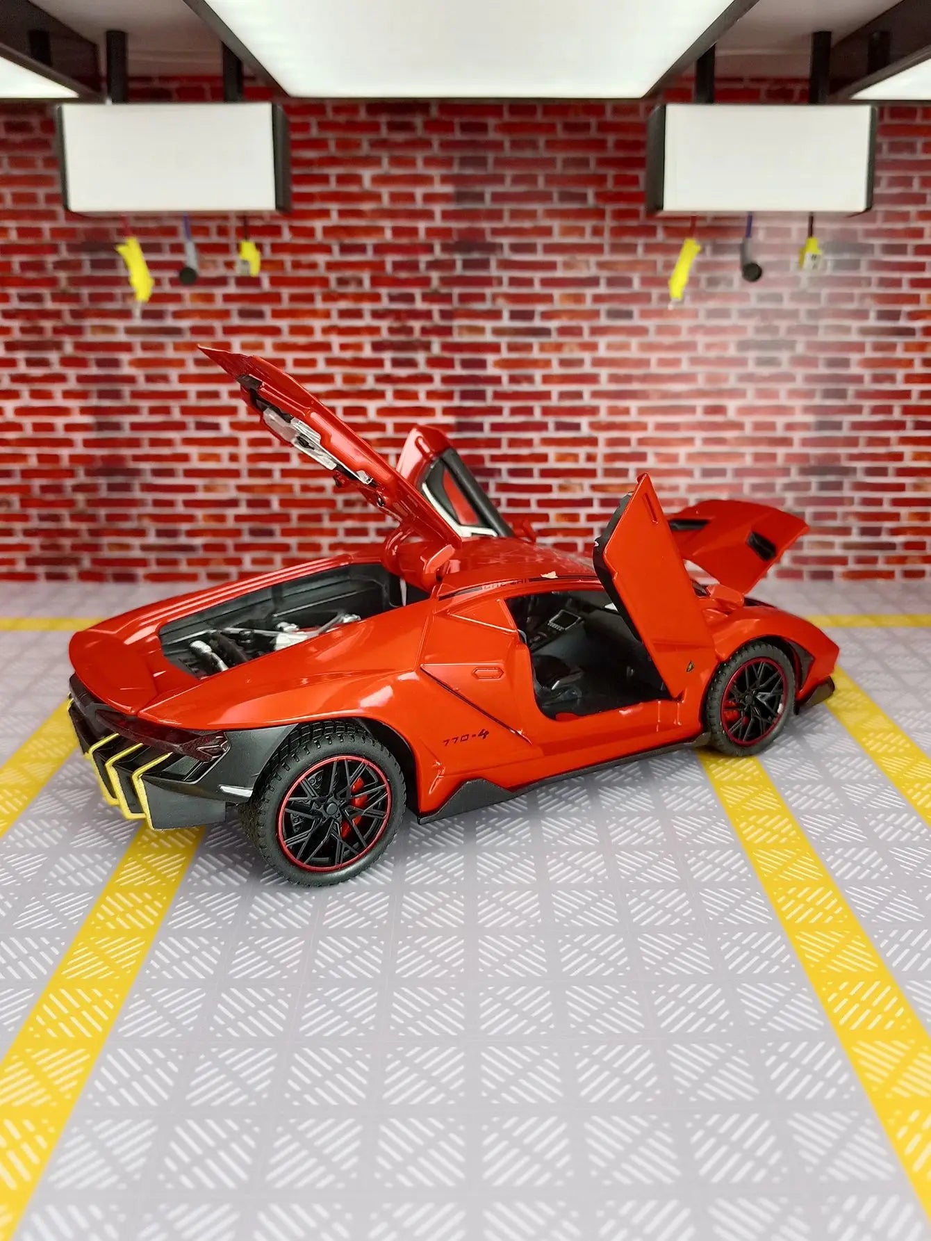 1:24 Lamborghini LP770