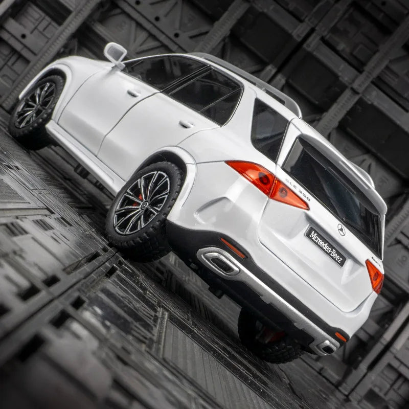 1:24 Mercedes-Benz GLE350