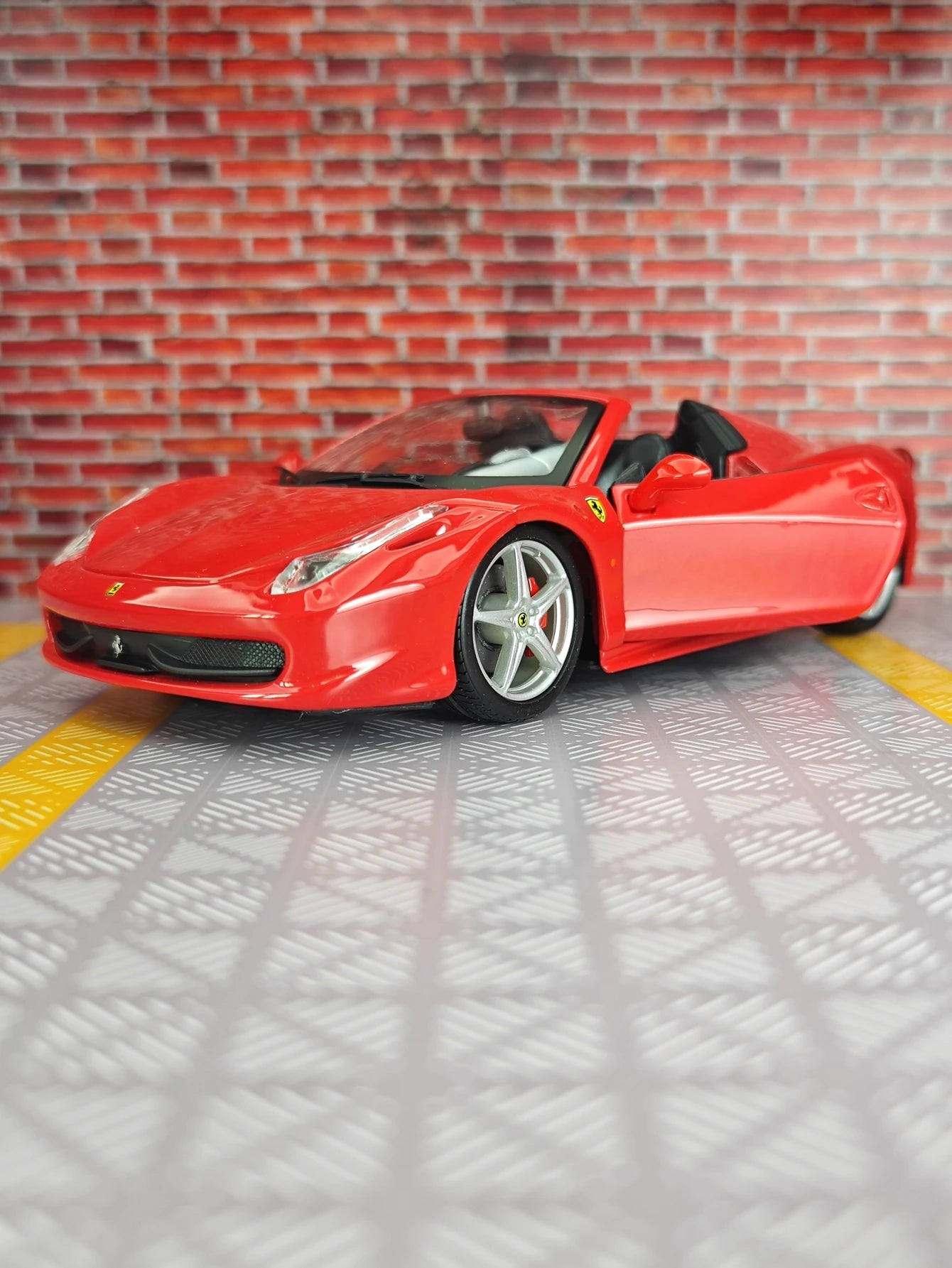 1:24 Ferrari 458 Spider