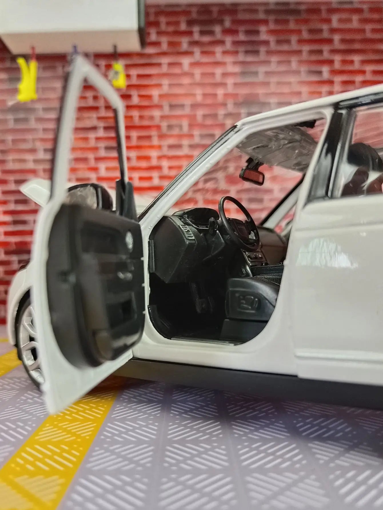 1:24 Land Rover Range Rover