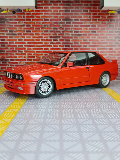 BMW E30 1988 1:24