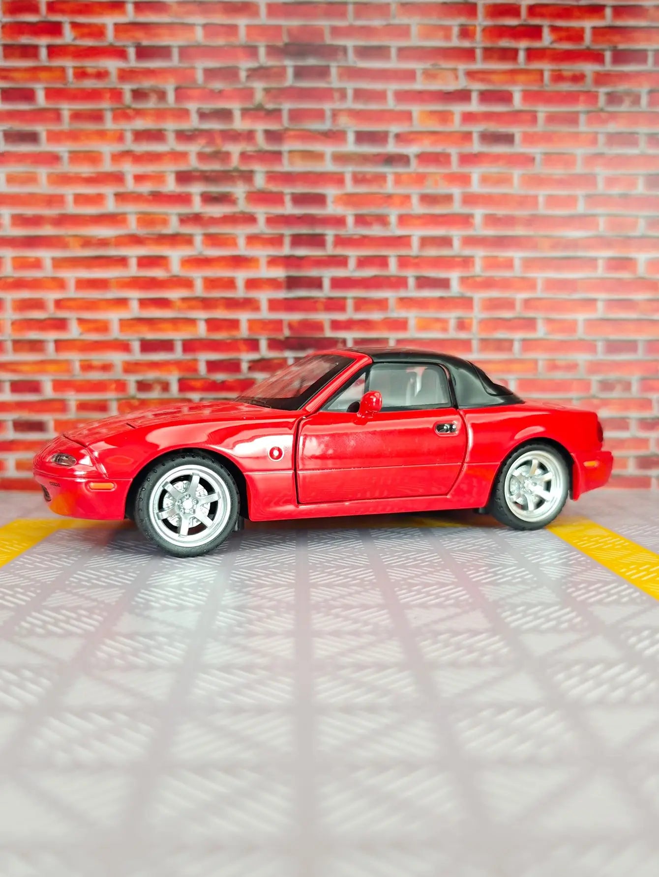 Mazda MX-5 1:32