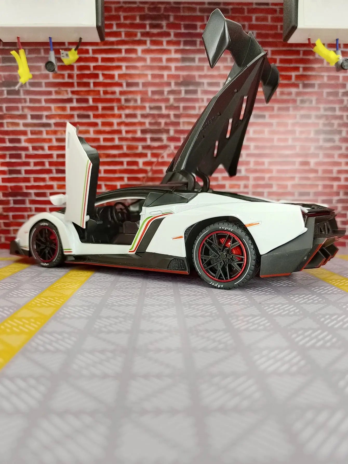 1:24 Lamborghini Veneno