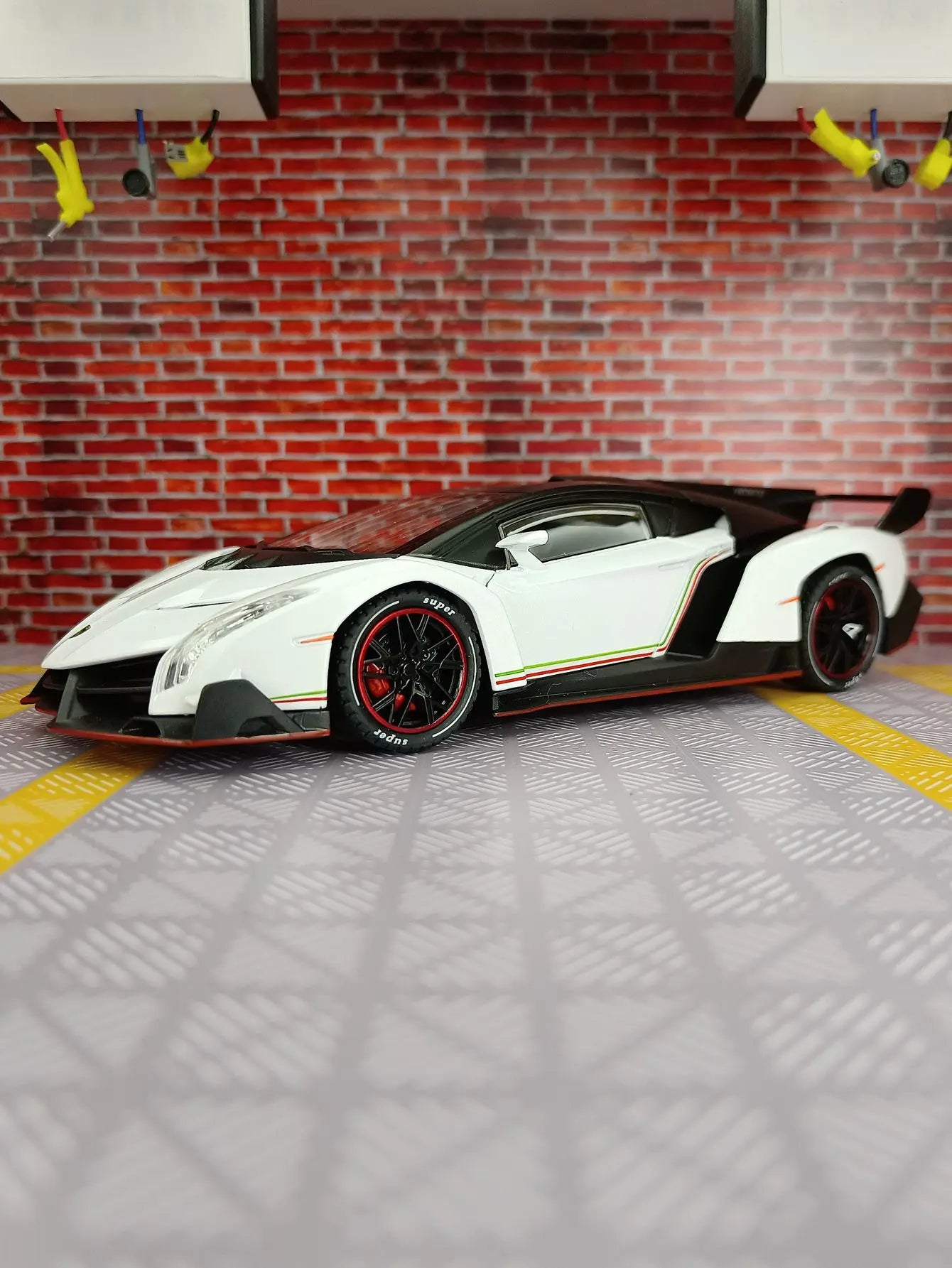 1:24 Lamborghini Veneno