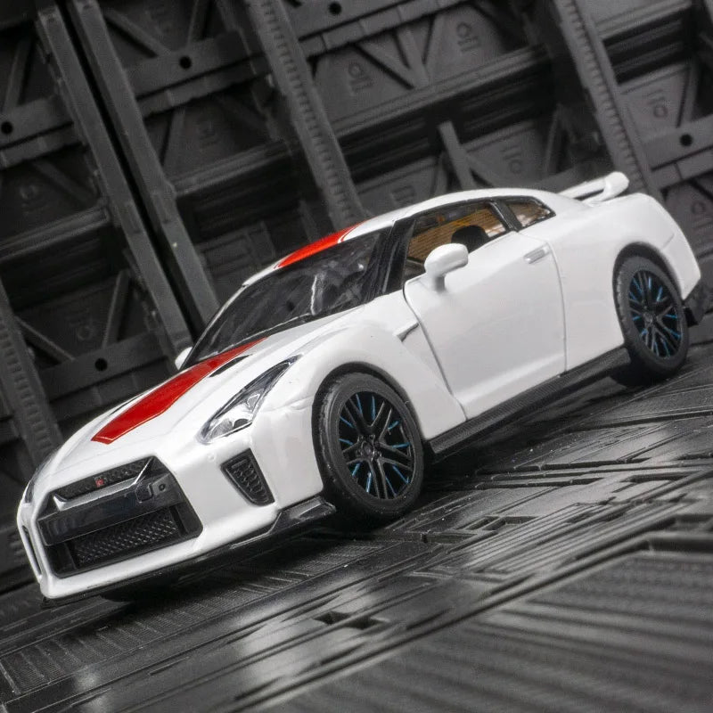 Nissan GTR 50th Anniversary Edition 1:32