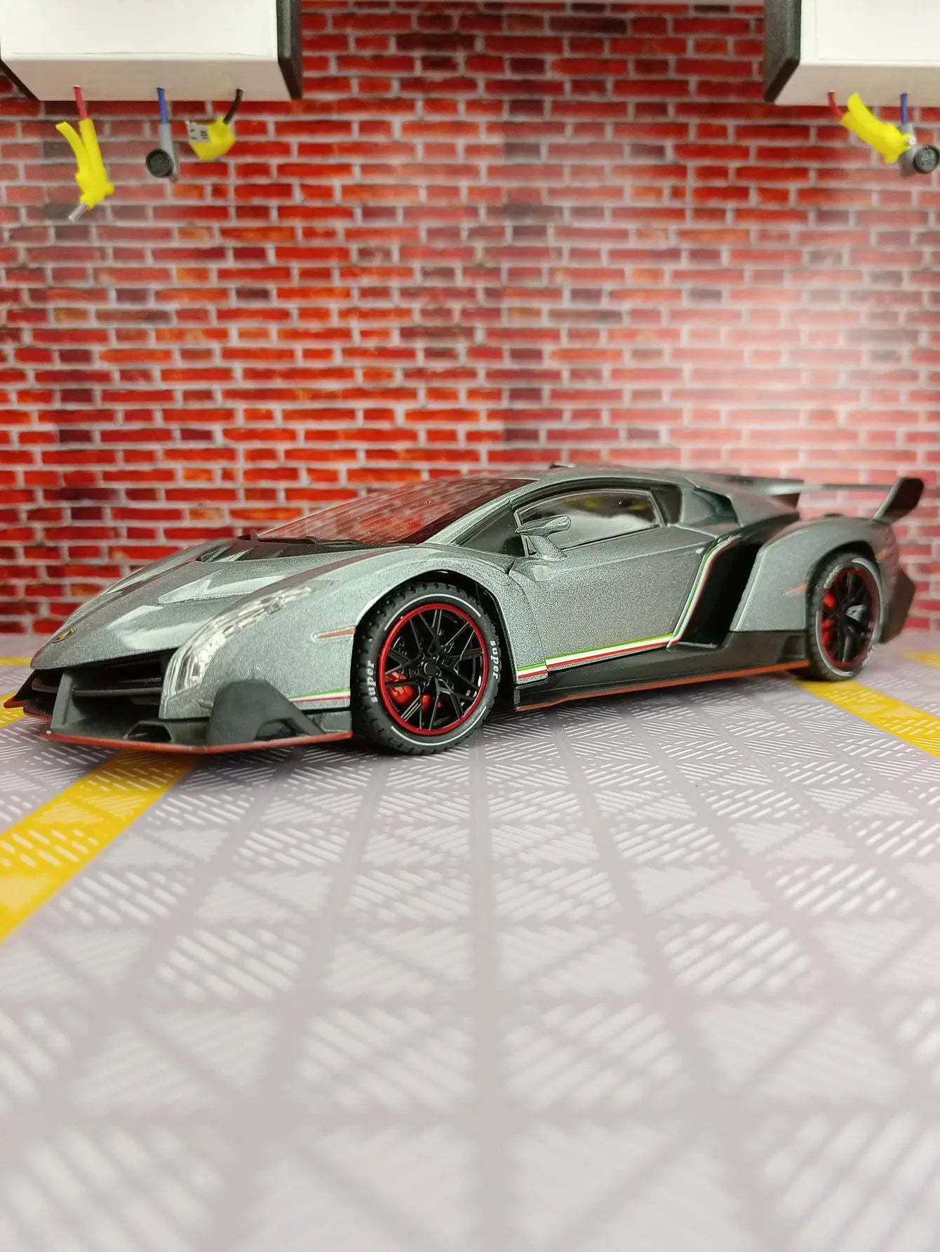 1:24 Lamborghini Veneno