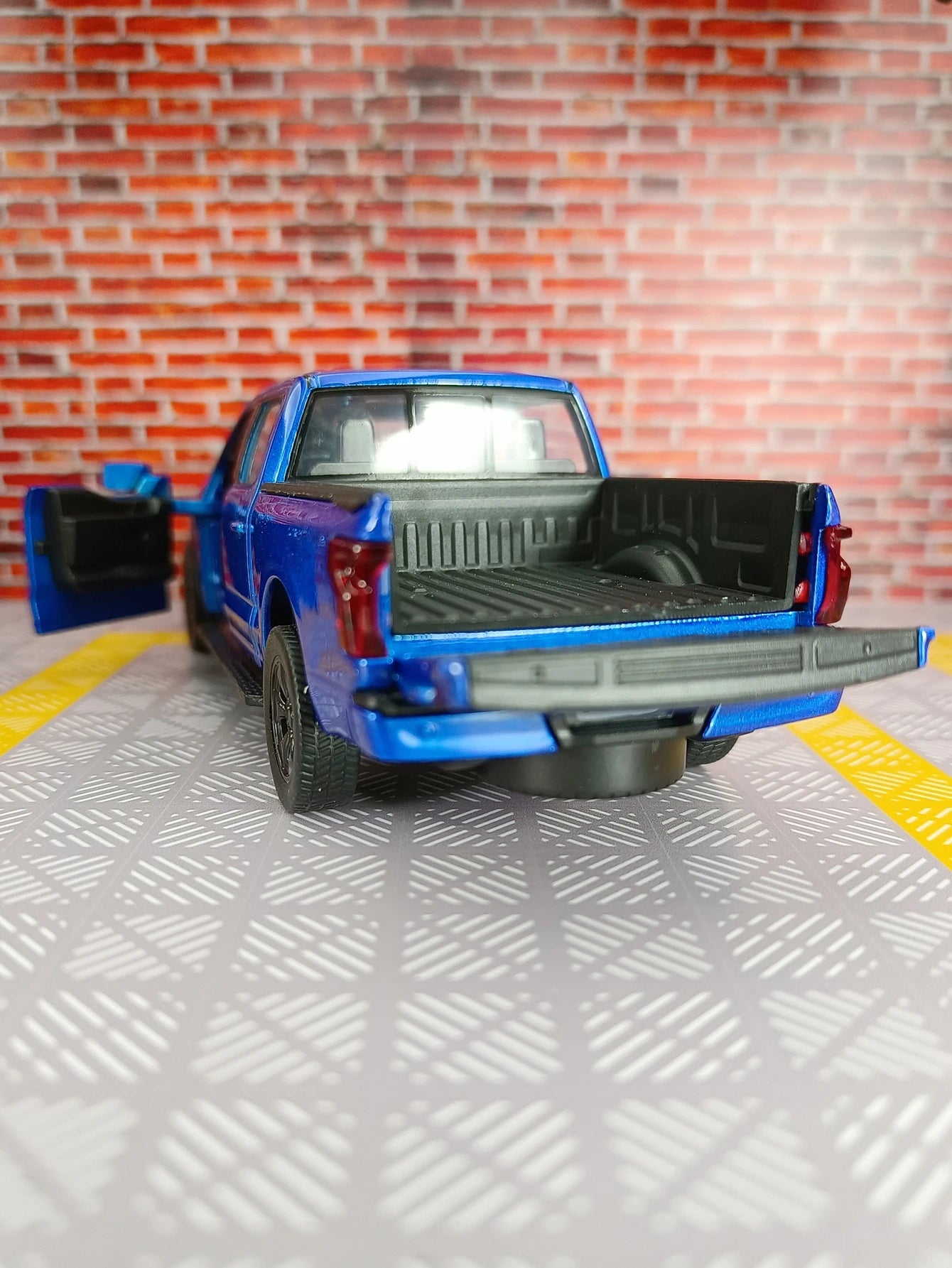 1:36 Ford F150 New Energy 2022