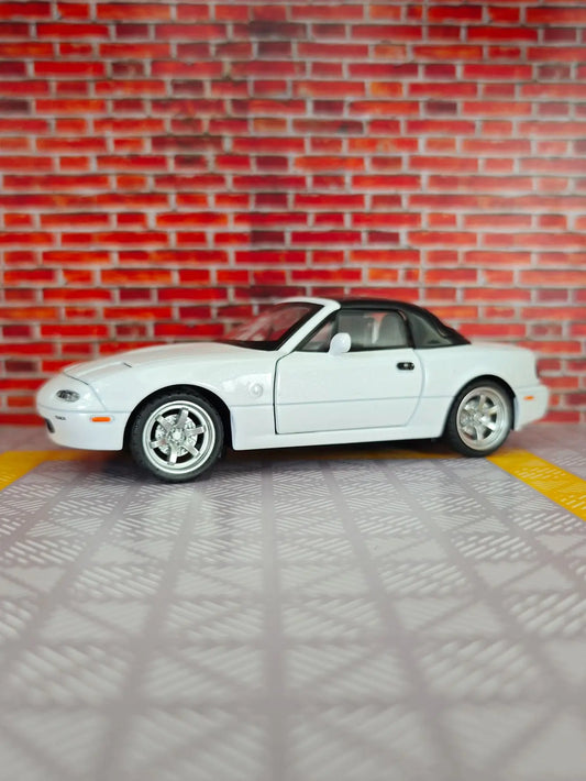 Mazda MX-5 1:32