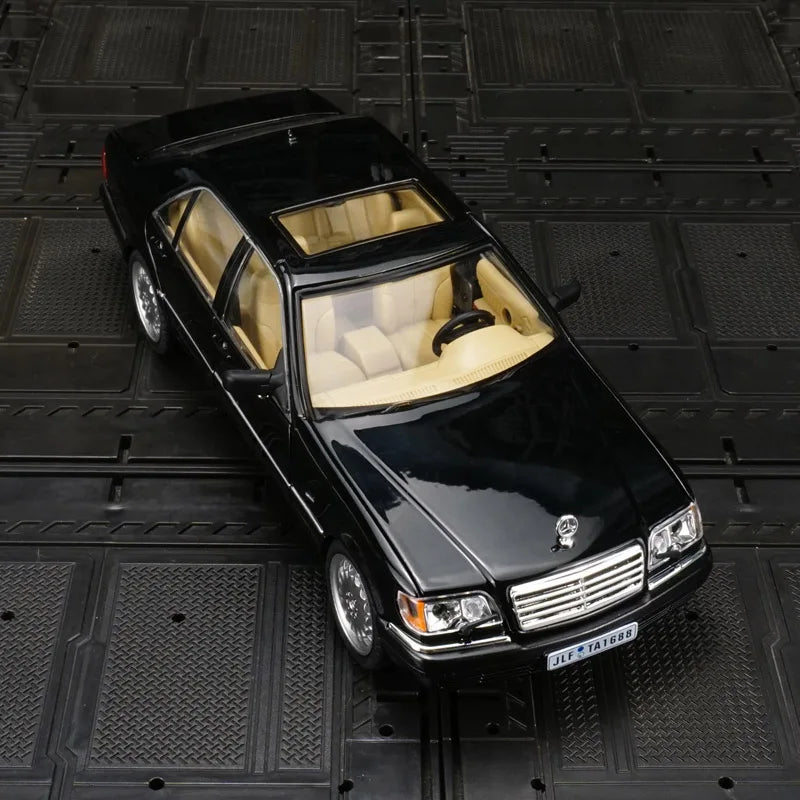 1:24 Mercedes-Benz W140 S320