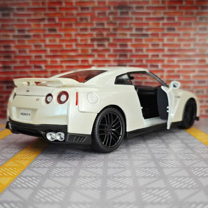 1:24 Nissan GTR 2017
