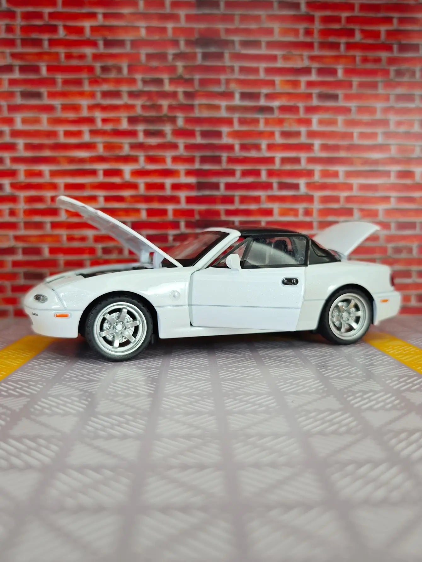 Mazda MX-5 1:32