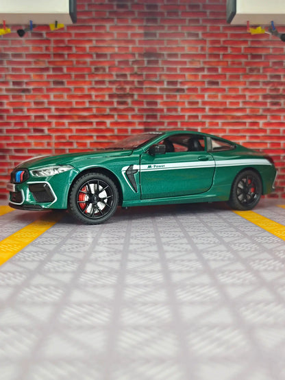 BMW M8 1:24