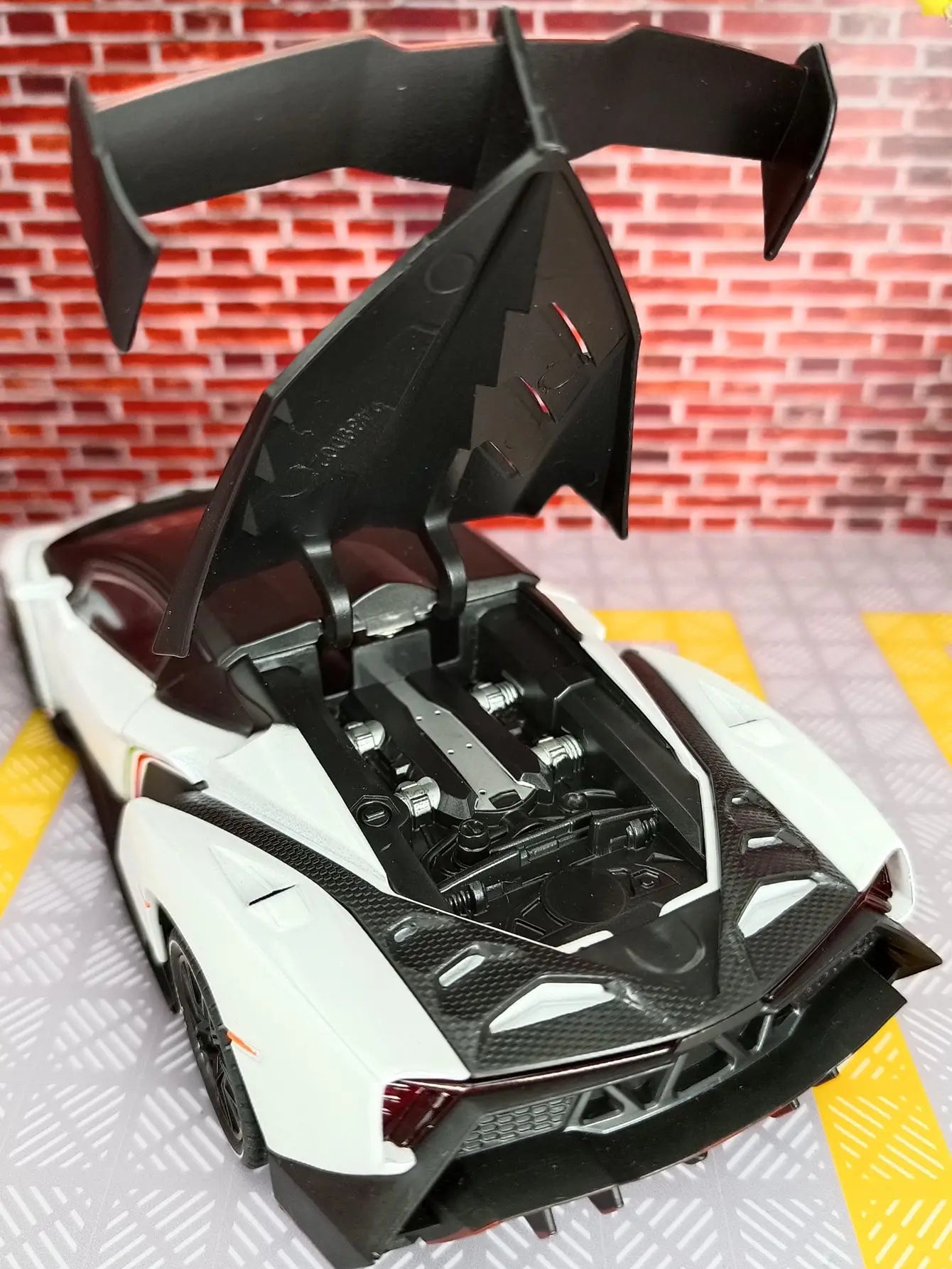 1:24 Lamborghini Veneno