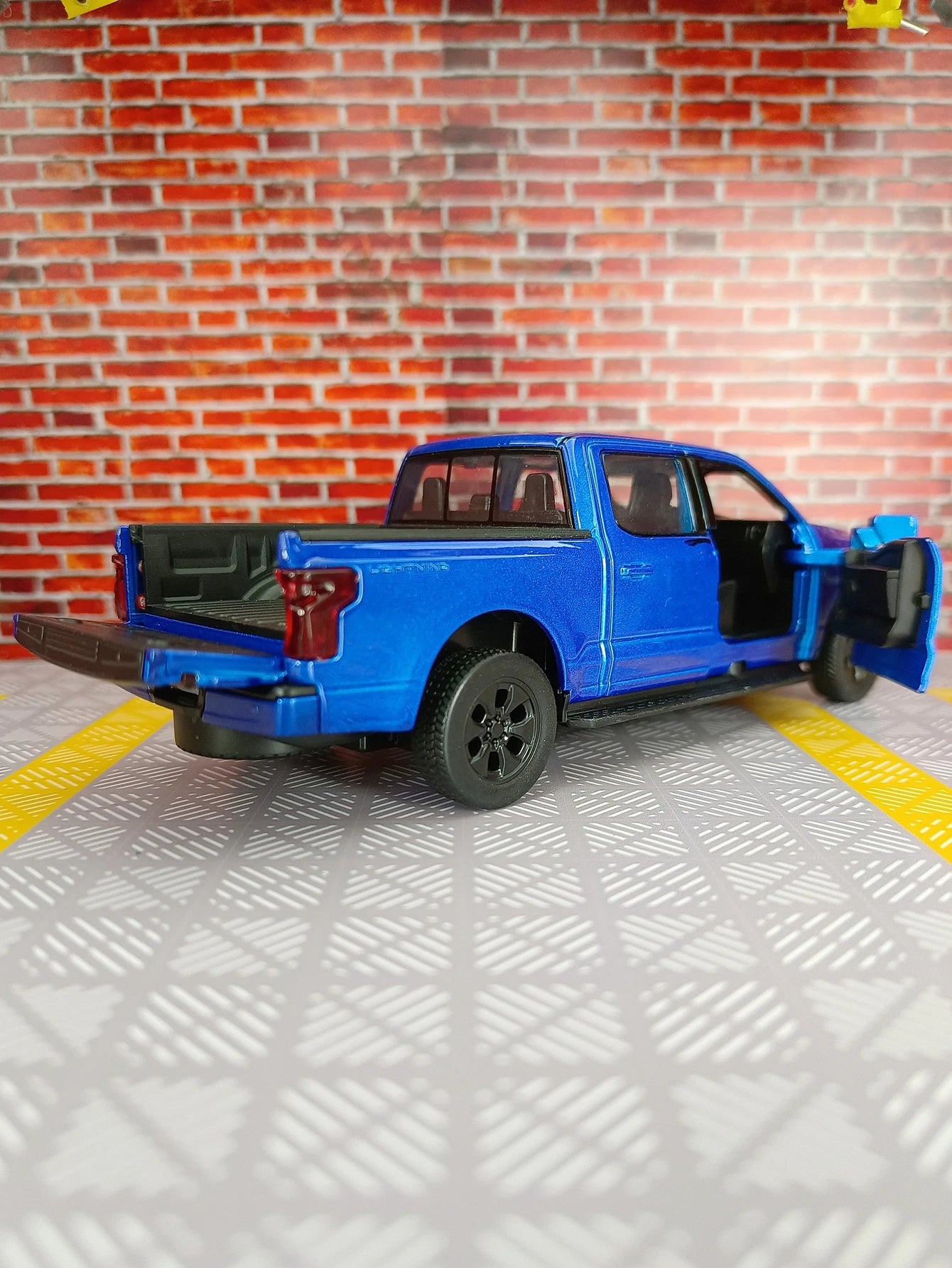 1:36 Ford F150 New Energy 2022