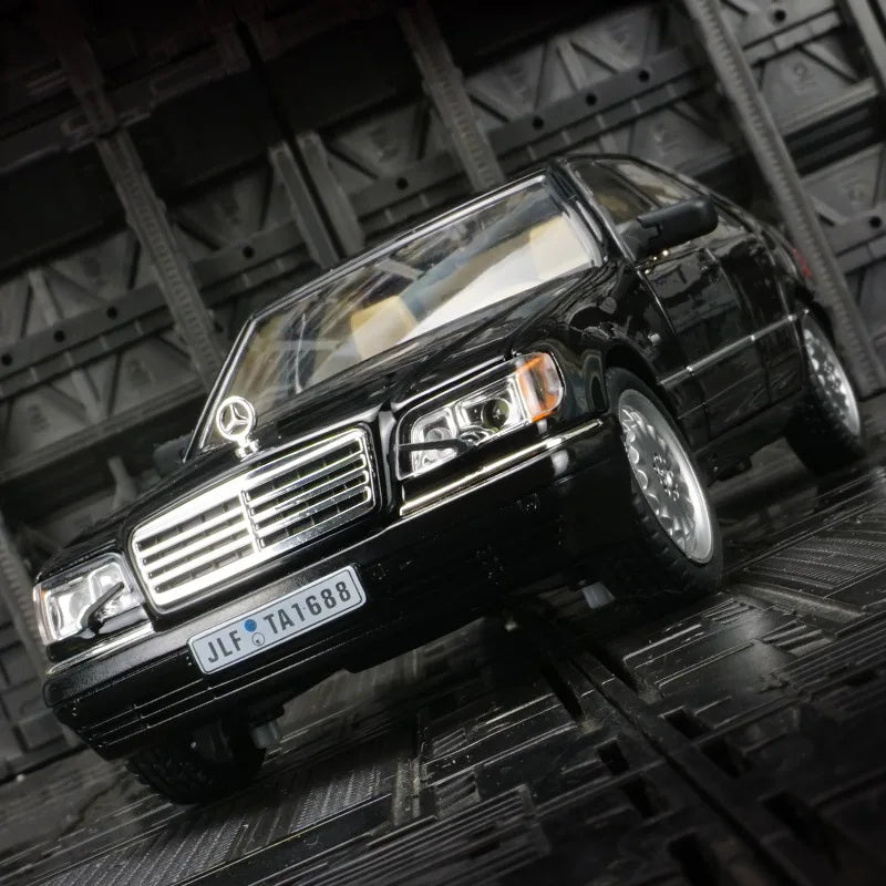 1:24 Mercedes-Benz W140 S320
