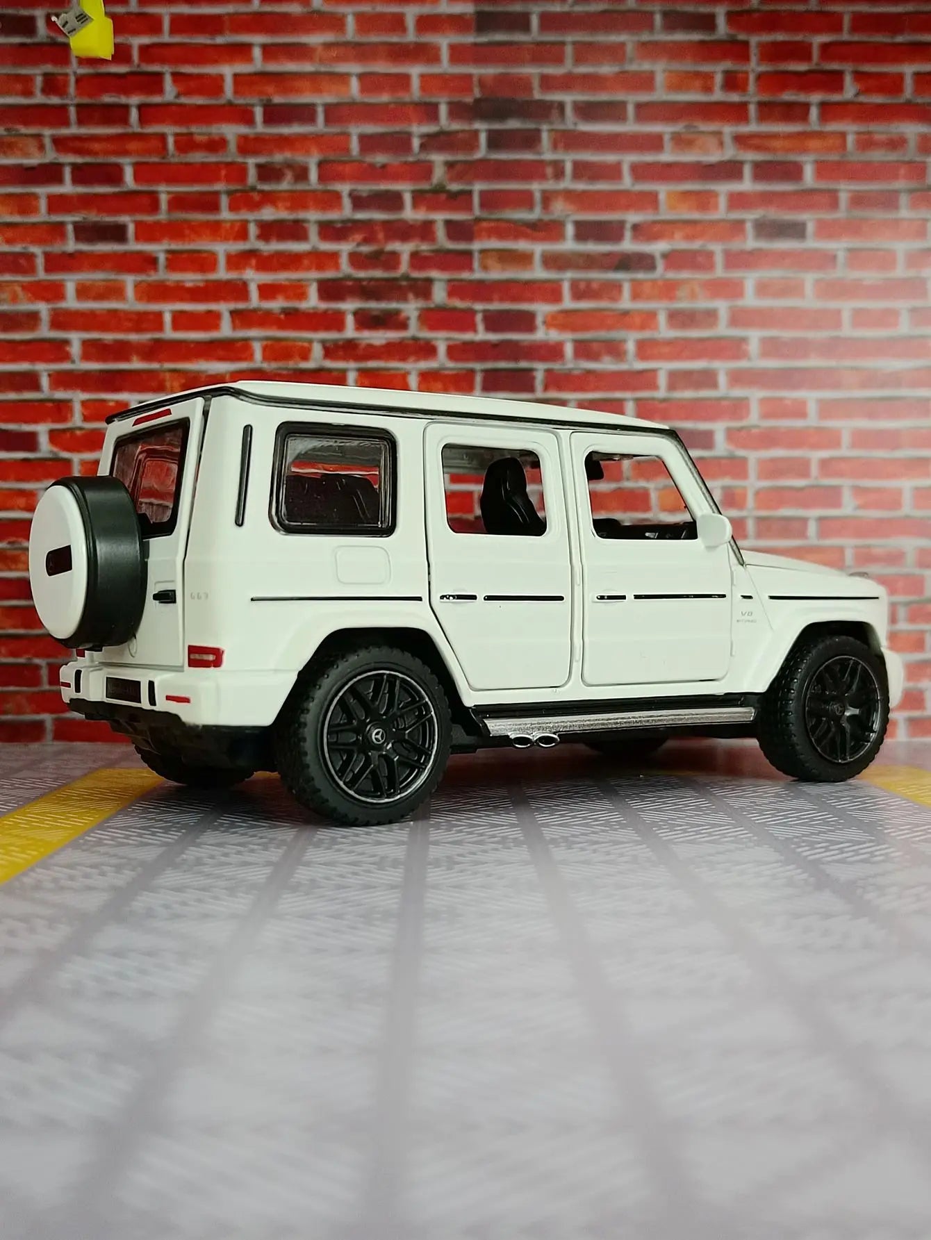 1:32 Mercedes G63