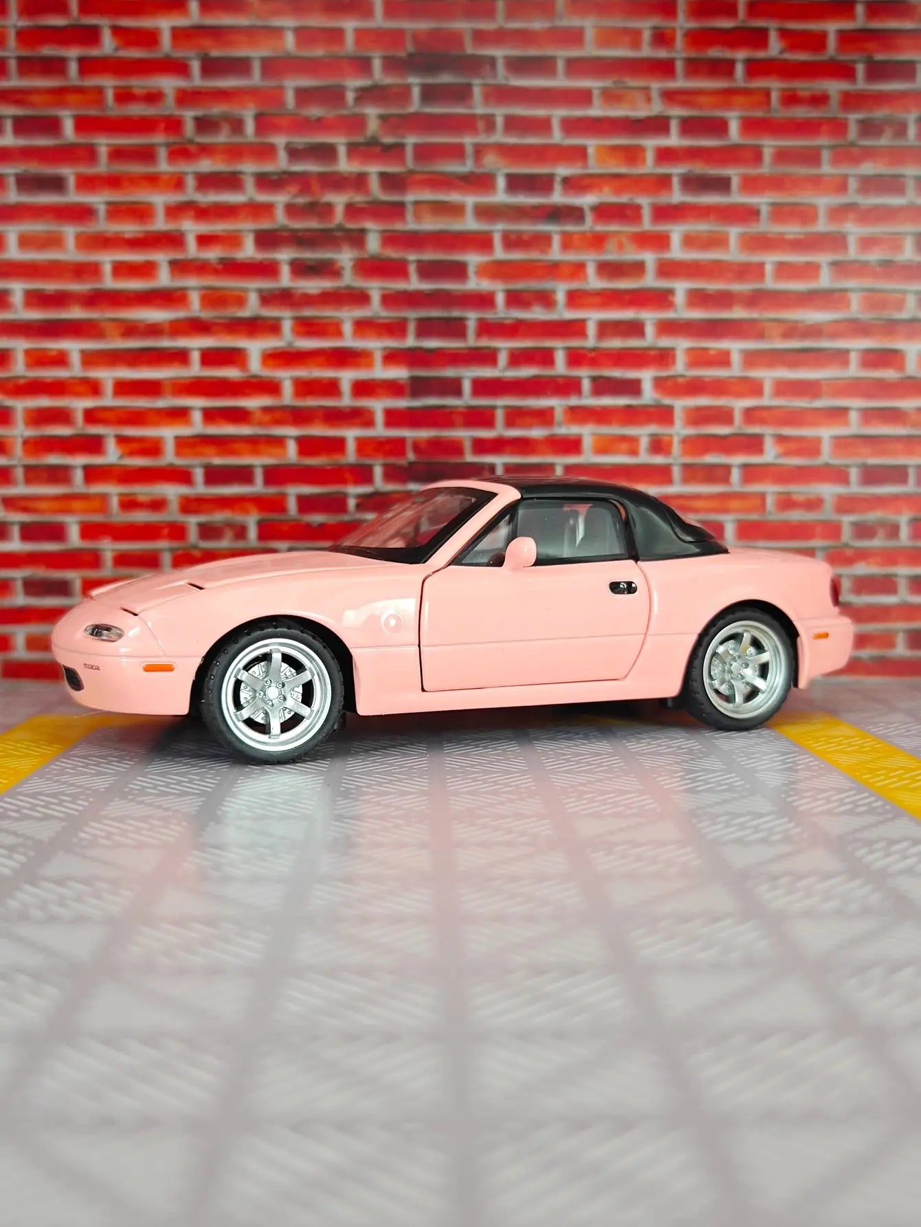 Mazda MX-5 1:32