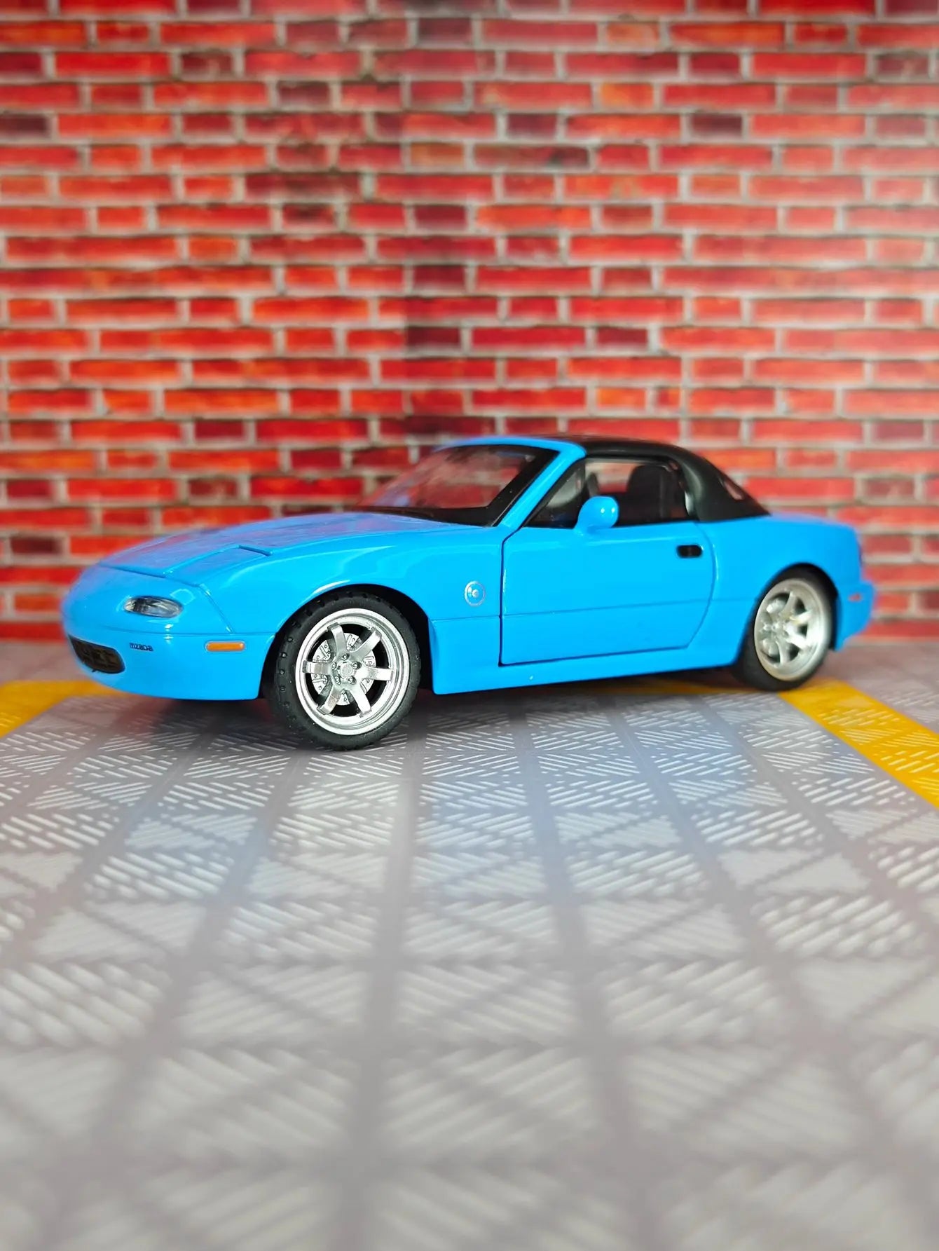 Mazda MX-5 1:32